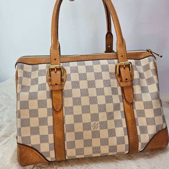 Louis Vuitton Berkeley Handbag - Picture 3 of 16